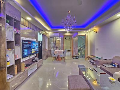 Hall Image of 2500 Sq.ft 3 BHK Independent House for rent in Star Apartment, Chhattarpur New Delhi for Rs. 49000