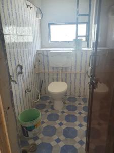 Bathroom Image of 2000 Sq.ft 2 BHK Builder Floor for rent in Vamsi Towers, Madhura Nagar Hyderabad for Rs. 25000