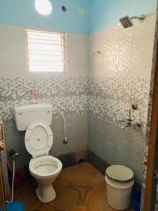 Bathroom Image of 600 Sq.ft 2 BHK Apartment / Flat for sale in Baghajatin Kolkata for Rs. 1800000