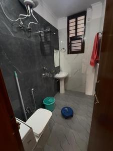 Bathroom Image of 1450 Sq.ft 2 BHK Builder Floor for rent in Sahastradhara Road Dehradun for Rs. 32000