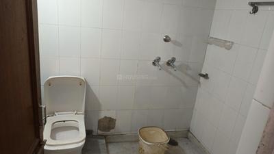 Image of 1170 Sq.ft 2 BHK Builder Floor for rent in Model Town, New Delhi for Rs. 30000