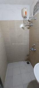 Bathroom Image of 718 Sq.ft 2 BHK Apartment / Flat for rent in DB Ozone, Dahisar East Mumbai for Rs. 26000