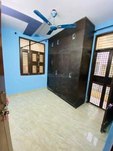 Bedroom Image of 3200 Sq.ft 3 BHK Apartment / Flat for rent in Uttam Nagar New Delhi for Rs. 19500