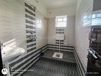 Bathroom Image of 1699 Sq.ft 3 BHK Apartment / Flat for rent in Morabadi Ranchi for Rs. 17999