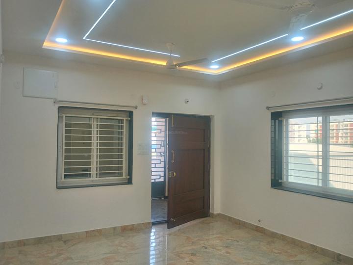 Standlone Main Image 1