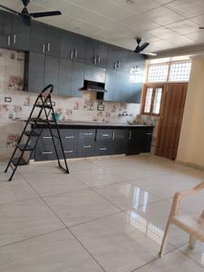 Image of 900 Sq.ft 2 BHK Builder Floor for rent in Janakpuri, New Delhi for Rs. 30000