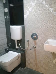 Common Bathroom Image of 830 Sq.ft 2 BHK Apartment / Flat for rent in Krishna Heights, Kalyan East Kalyan for Rs. 18000