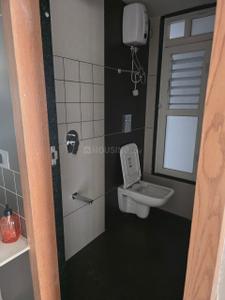 Bathroom Image of 950 Sq.ft 2 BHK Apartment / Flat for rent in Ishwar Pratik Grand, Uttara Nagar Nashik for Rs. 17000