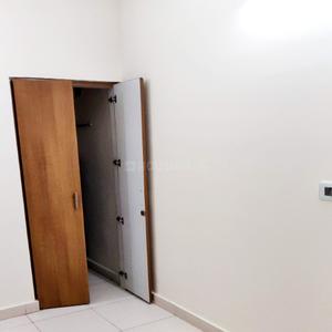 Image of 1800 Sq.ft 4 BHK Apartment / Flat for rent in Sarita Vihar, New Delhi for Rs. 75000