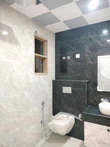 Common Bathroom Image of 2250 Sq.ft 3 BHK Builder Floor for sale in BPTP Pride Floors, Sector 77 Faridabad for Rs. 25500000