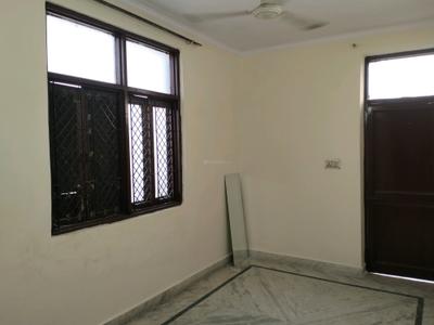 Bedroom Image of 540 Sq.ft 2 BHK Builder Floor for rent in Ramesh Nagar New Delhi for Rs. 28000
