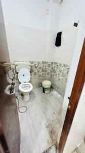 Bathroom Image of 650 Sq.ft 1 RK Builder Floor for rent in Indra Puri Colony Indore for Rs. 7000