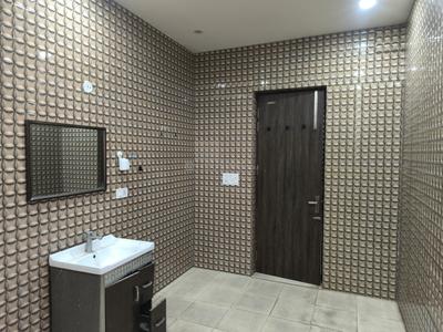 Bathroom Image of 1500 Sq.ft 1 BHK Builder Floor for rent in Sector 9 Faridabad for Rs. 22000