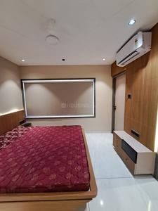 Bedroom Image of 3000 Sq.ft 3 BHK Independent House for rent in City Light Surat for Rs. 47000
