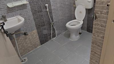 Bathroom Image of 350 Sq.ft 1 RK Studio for rent in Mahadevapura Bengaluru for Rs. 18000