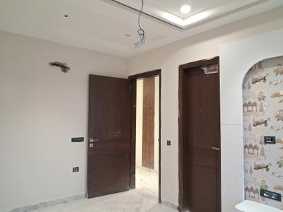 Bedroom Image of 1800 Sq.ft 3 BHK Builder Floor for sale in Paschim Vihar New Delhi for Rs. 40000000