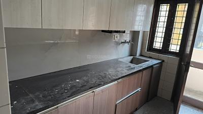 Kitchen Image of 1800 Sq.ft 2 BHK Builder Floor for rent in Sector 41 Noida for Rs. 35000