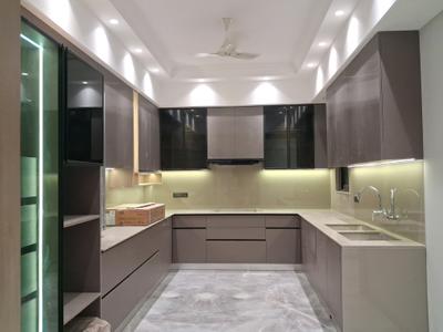 Kitchen Image of 2700 Sq.ft 4 BHK Builder Floor for sale in Paschim Vihar New Delhi for Rs. 55000000