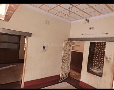 Bathroom Image of 1800 Sq.ft 3 BHK Independent House for rent in Pandey Muhalla Dhanbad for Rs. 9000