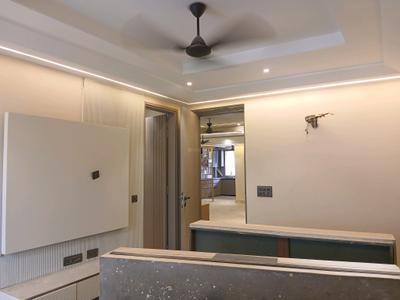 Bedroom Image of 1800 Sq.ft 3 BHK Builder Floor for sale in Rajouri Garden New Delhi for Rs. 32000000