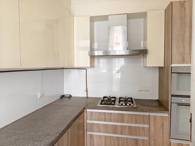 Kitchen Image of 1670 Sq.ft 3 BHK Apartment / Flat for rent in DLF The Primus, Sector 82A Gurgaon for Rs. 55000