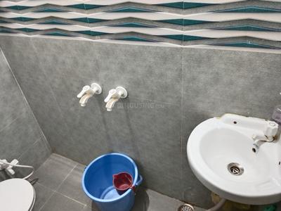 Bathroom Image of 160 Sq.ft 1 BHK Independent House for rent in George Town Allahabad for Rs. 11000