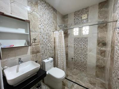 Bathroom Image of 4500 Sq.ft 5 BHK Villa for sale in Olive Builders Kalista Villas, Kakkanad Kochi for Rs. 45000000