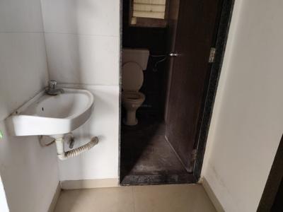 Image of 950 Sq.ft 2 BHK Apartment / Flat for rent in Mantra Essence, Undri, Pune for Rs. 18500