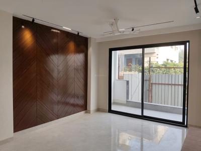 Living Room Image of 2970 Sq.ft 4 BHK Builder Floor for sale in Ansal Versalia, Sector 67 Gurgaon for Rs. 23500000