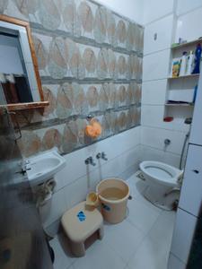 Bathroom Image of 565 Sq.ft 2 BHK Apartment / Flat for sale in Mavdi Rajkot for Rs. 3350000