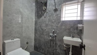 Bathroom Image of 725 Sq.ft 1 BHK Apartment / Flat for rent in Singasandra Bengaluru for Rs. 30000