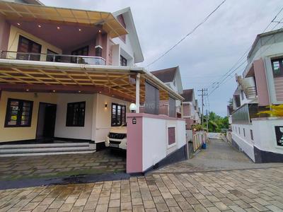 Image of 1800 Sq.ft 4.5 BHK Villa for sale in Kuzhivelippady, Kochi for Rs. 9800000