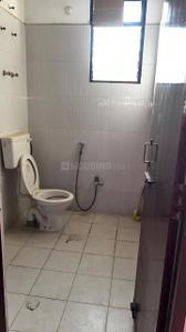 Bathroom Image of 1300 Sq.ft 3 BHK Apartment / Flat for rent in Mundeshwari Sapphire, Danapur Patna for Rs. 22300