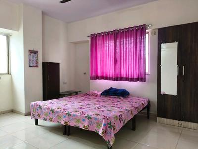 Bedroom Image of 1650 Sq.ft 3 BHK Apartment / Flat for rent in Spine Road Pune for Rs. 40000