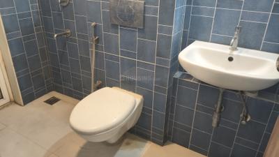 Image of 1020 Sq.ft 2 BHK Apartment / Flat for rent in Lodha Amara, Kolshet, Thane for Rs. 38000