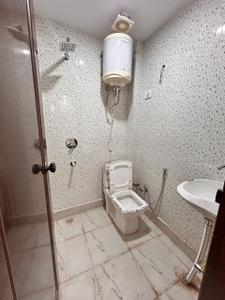 Bathroom Image of 600 Sq.ft 2 BHK Builder Floor for sale in Govindpuri New Delhi for Rs. 4500000