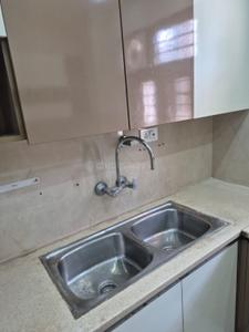 Kitchen Image of 3000 Sq.ft 3 BHK Builder Floor for rent in Sector 46 Gurgaon for Rs. 70000