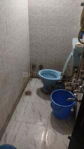 Bathroom Image of 438 Sq.ft 2 BHK Builder Floor for sale in Moti Nagar New Delhi for Rs. 5600000