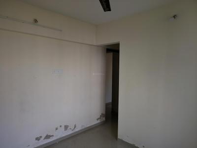 Bedroom Image of 675 Sq.ft 1 BHK Apartment / Flat for rent in Raunak Heights H2 And H3, Kasarvadavali Thane for Rs. 16000