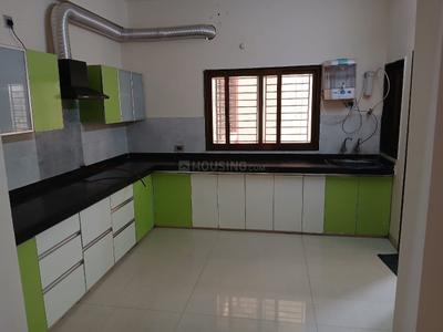 Kitchen Image of 1800 Sq.ft 3 BHK Apartment / Flat for rent in Monika Omshri Kings Court, Mowa Raipur for Rs. 38500
