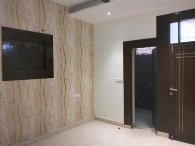 Bedroom Image of 2160 Sq.ft 4 BHK Builder Floor for sale in Preet Vihar New Delhi for Rs. 30000000