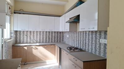 Kitchen Image of 2200 Sq.ft 4 BHK Builder Floor for sale in Ansal Api Esencia, Sector 67 Gurgaon for Rs. 25000000