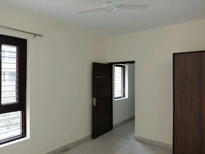 Bedroom Image of 1150 Sq.ft 2 BHK Apartment / Flat for rent in Sarita Vihar New Delhi for Rs. 45000