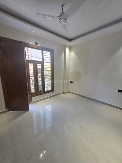 sector5 vasundhara ghaziabad mohan miking society Main Image 1