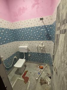 Bathroom Image of 1350 Sq.ft 2 BHK Builder Floor for rent in Dayal Bagh Agra for Rs. 13000