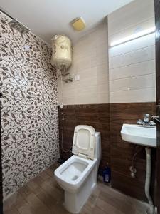 Bathroom Image of 800 Sq.ft 2 BHK Builder Floor for sale in Govindpuri Extension New Delhi for Rs. 7900000