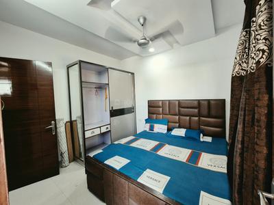 Bedroom Image of 1200 Sq.ft 2 BHK Builder Floor for rent in Ramesh Nagar New Delhi for Rs. 32000