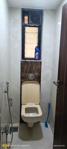 Bathroom Image of 600 Sq.ft 1 BHK Apartment / Flat for rent in Andheri West Mumbai for Rs. 65000
