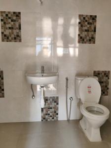 Common Bathroom Image of 825 Sq.ft 2 BHK Apartment / Flat for sale in VR Sukur Residency, Kasarvadavali Thane for Rs. 8100000