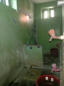 Common Bathroom Image of 1600 Sq.ft 2 BHK Independent House for sale in Nimta Kolkata for Rs. 6900000